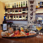 Woody café